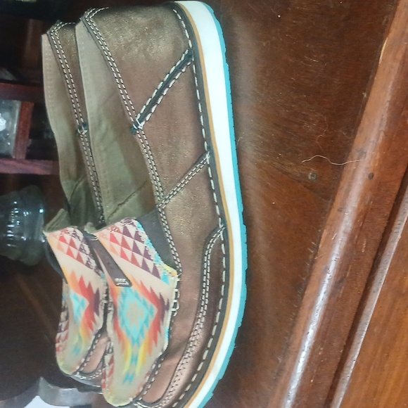 Womens Ariat Aztec Print Metallic Cruisers - Picture 2 of 7